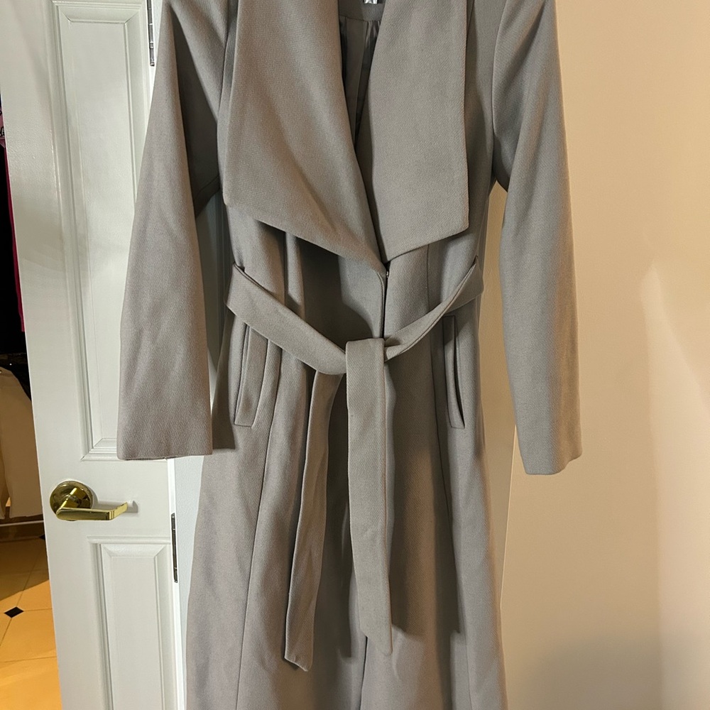 Cole Hahn Full Length Women’s wool blend wrap coat. (NWOT)
Size: 10
